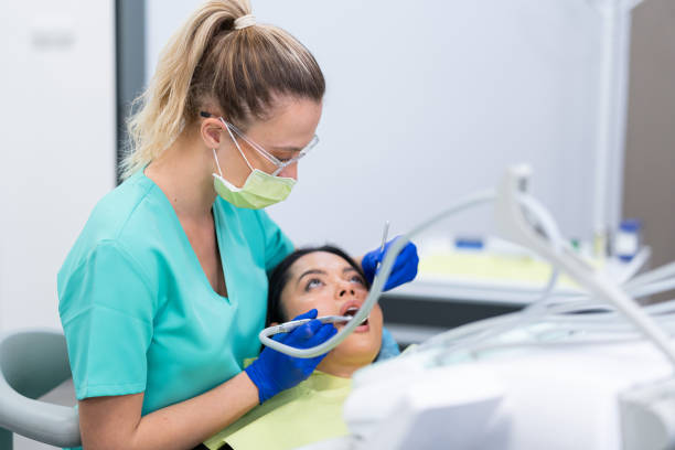Best Emergency Dental Care for Broken or Chipped Teeth in Golden Gate, FL